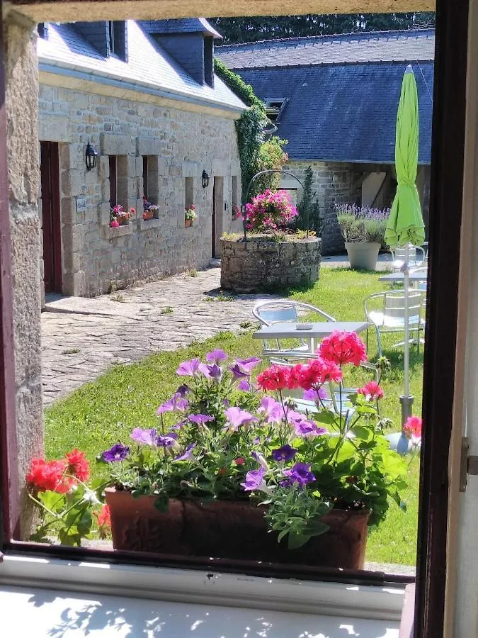 Domaine De Lesvaniel Bed and Breakfast Landudec