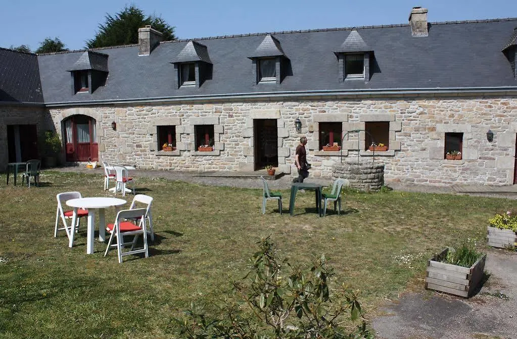 Domaine De Lesvaniel Bed and Breakfast Landudec